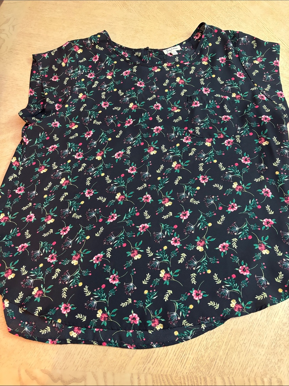 Floral Short Sleeve Blouse in Black with Pink Flowers/Green Leaves
